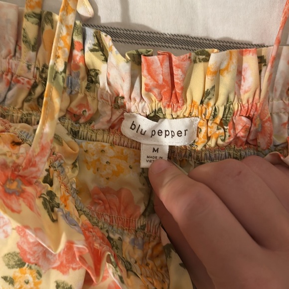 Blu Pepper Floral Ruffle top - Picture 2 of 3